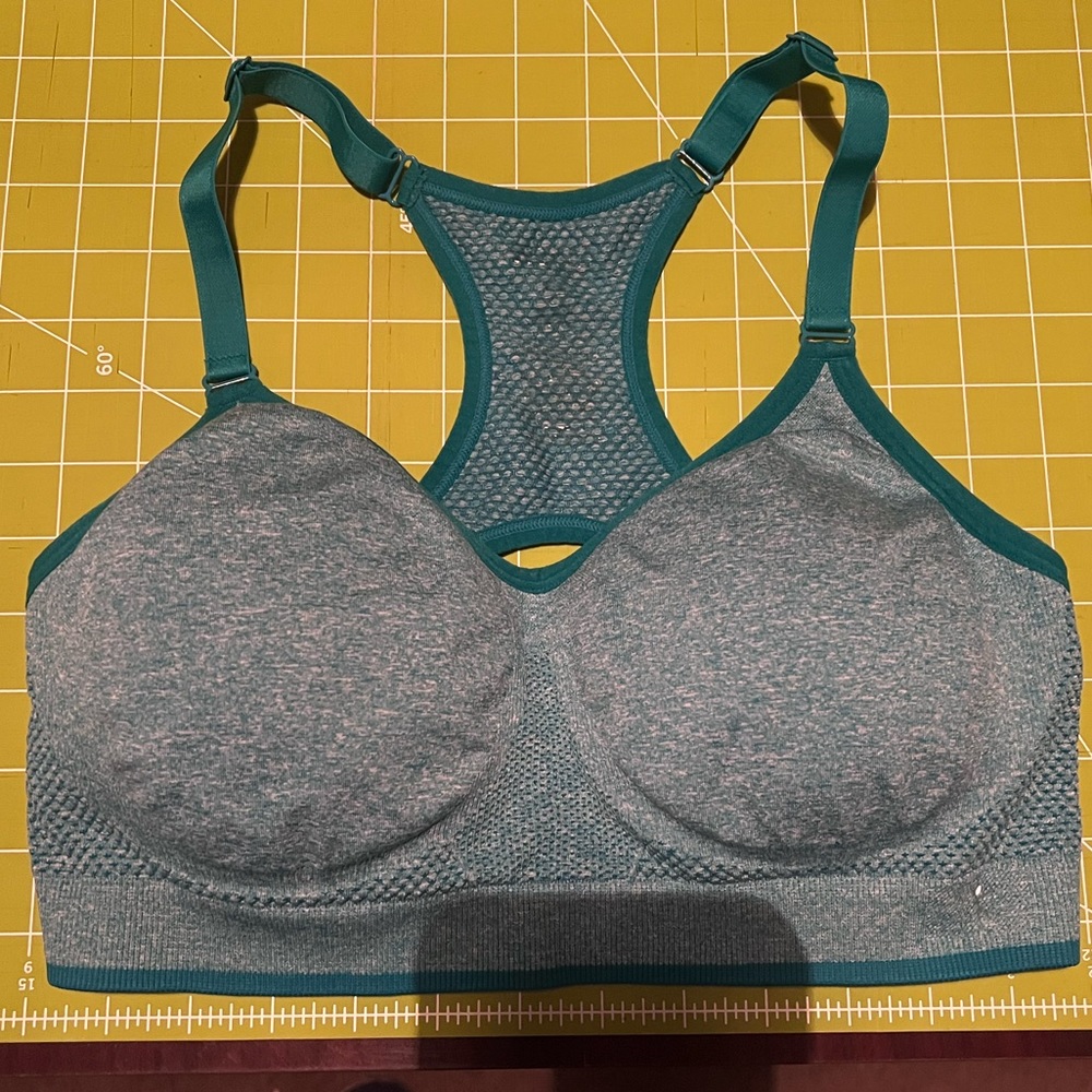 Sports bra